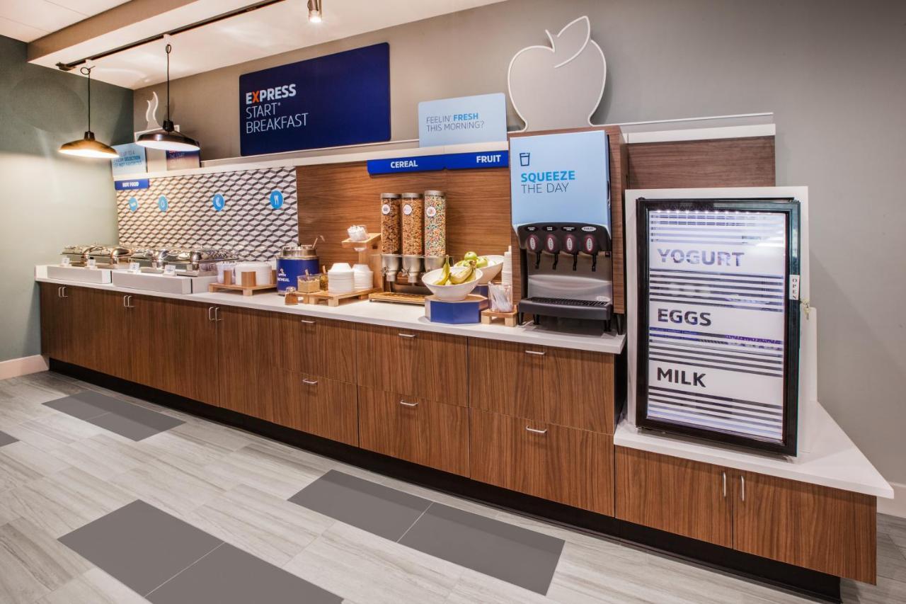 Holiday Inn Express & Suites - Grand Rapids South - Wyoming By Ihg Zewnętrze zdjęcie