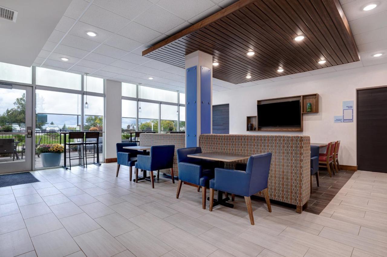 Holiday Inn Express & Suites - Grand Rapids South - Wyoming By Ihg Zewnętrze zdjęcie