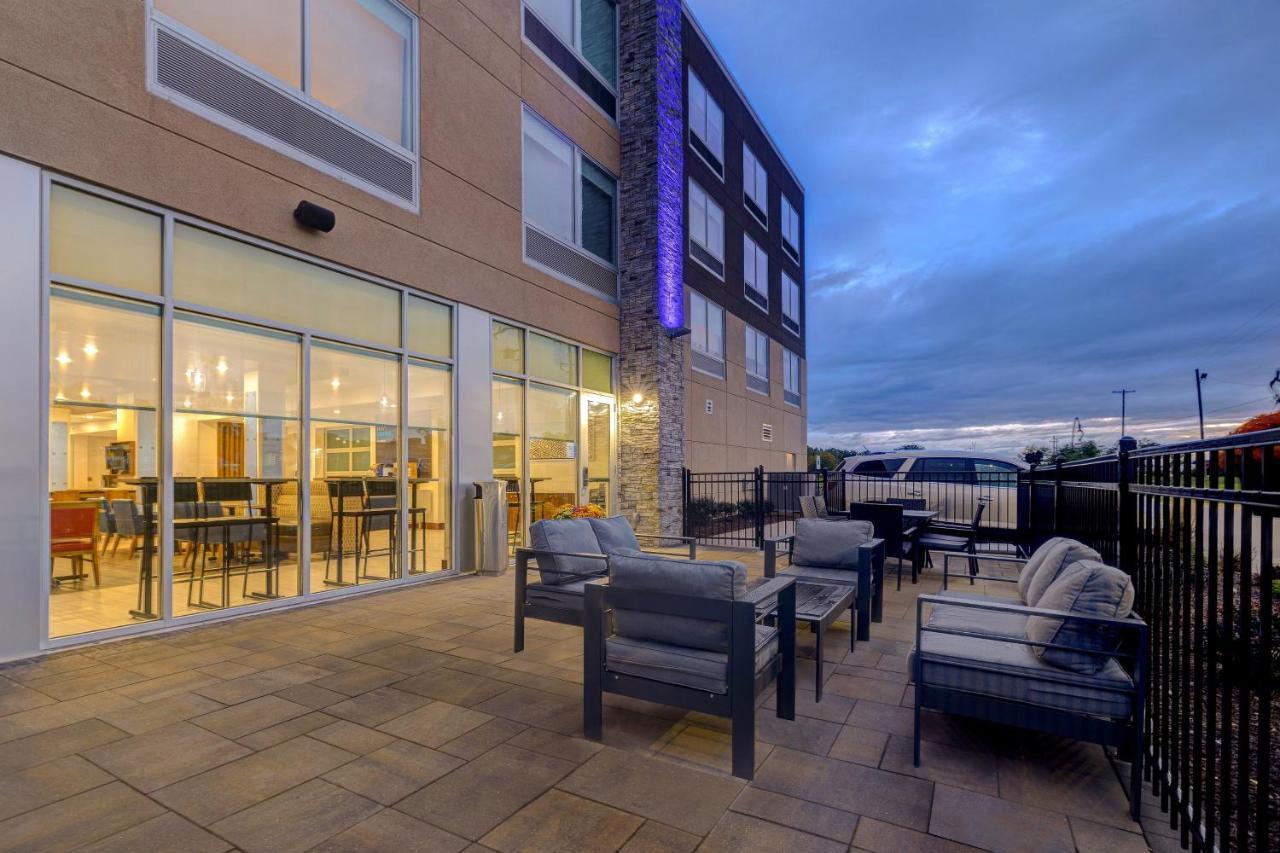Holiday Inn Express & Suites - Grand Rapids South - Wyoming By Ihg Zewnętrze zdjęcie