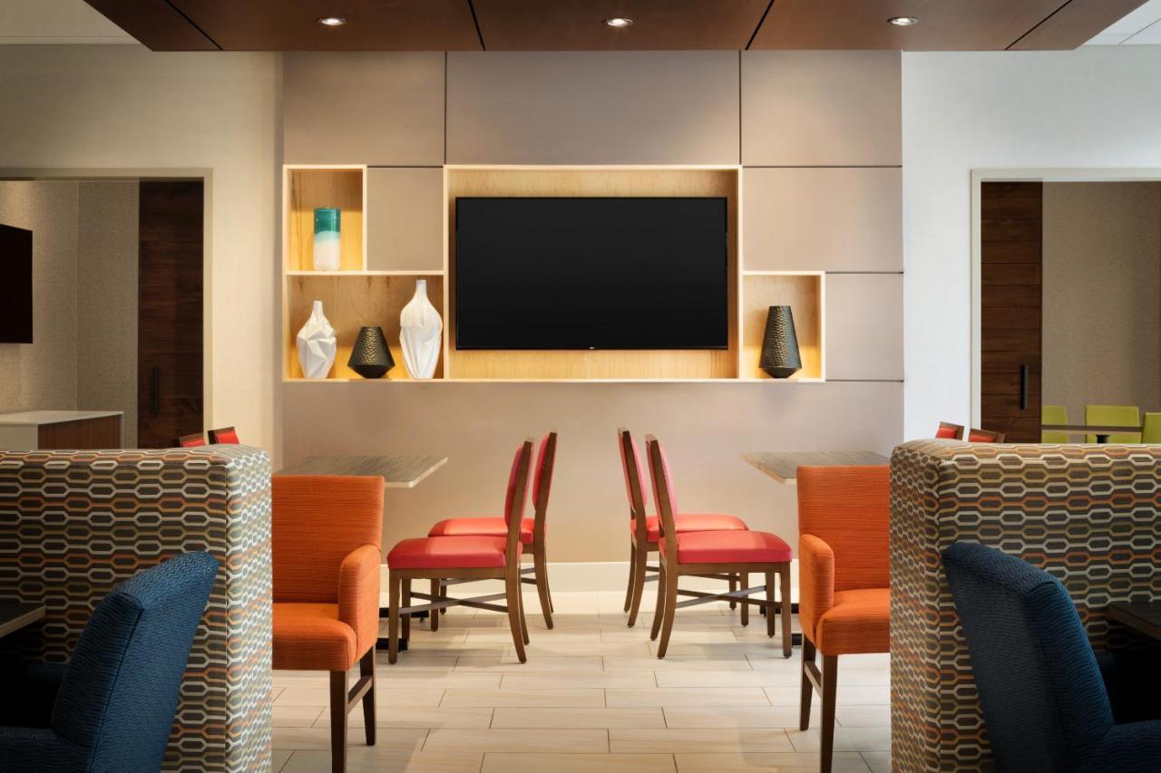Holiday Inn Express & Suites - Grand Rapids South - Wyoming By Ihg Zewnętrze zdjęcie